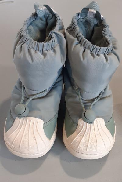 Apr�s ski enfant adidas vert pale taille 25 et demi