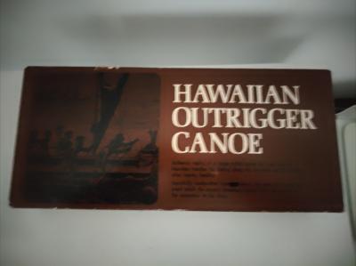 Hawaiian Outrigger Canoe, marron et noir, en bois, achet� � Hawaii ann�es 80