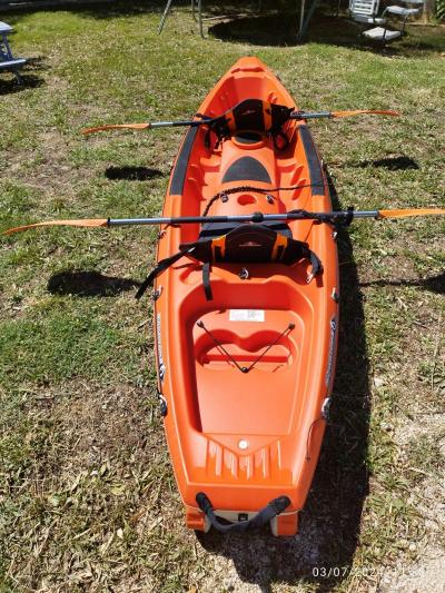 cano� kayak rigide SIT ON TOP