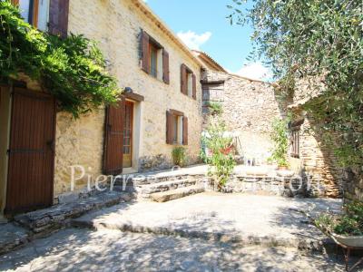Maison+banon+323+m%26sup2%3B+12+pi%26egrave%3Bces