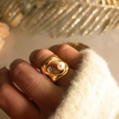 Bague Femme Acier Inoxydable Dor�e Perle Cristal Ajustable Design �l�gant