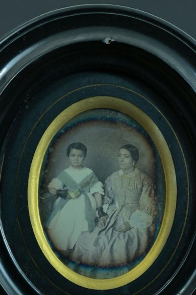 Ancien ambrotype Dagu�reotype portrait femme  fillette XIXe costume photo