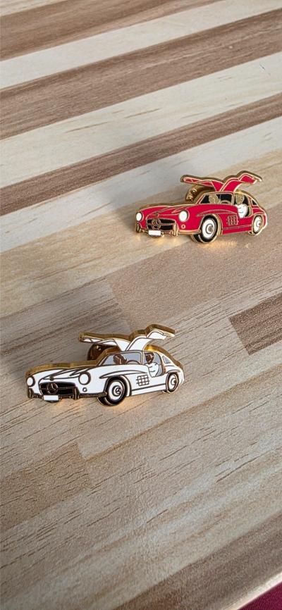 RARE Duo Pin's Mercedes Benz 300 SL Gullwing   ARTHUS BERTRAND Paris   �mail