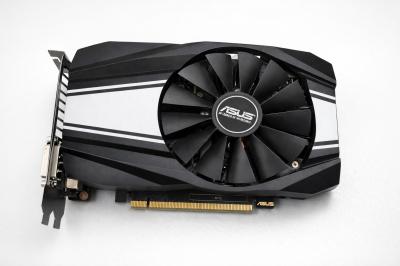 Carte graphique ASUS NVIDIA GeForce GTX 1660 Super   Tr�s bon �tat   Performante