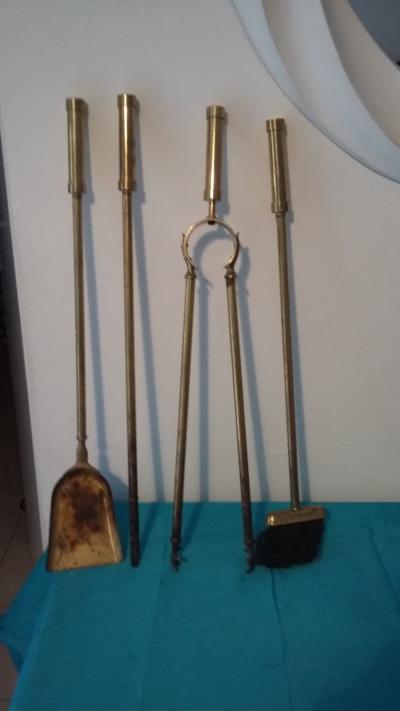 4 ANCIENS ACCESSOIRES DE CHEMINEE LAITON DORE XX �me DESIGN VINTAGE DECORATION