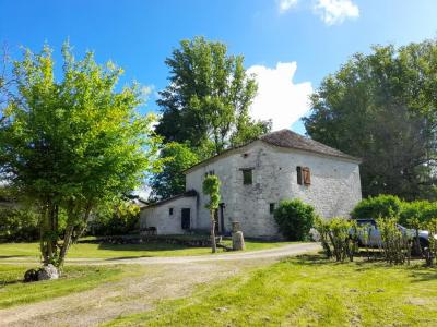 Maison+montaigu-de-quercy+245+m%26sup2%3B+8+pi%26egrave%3Bces