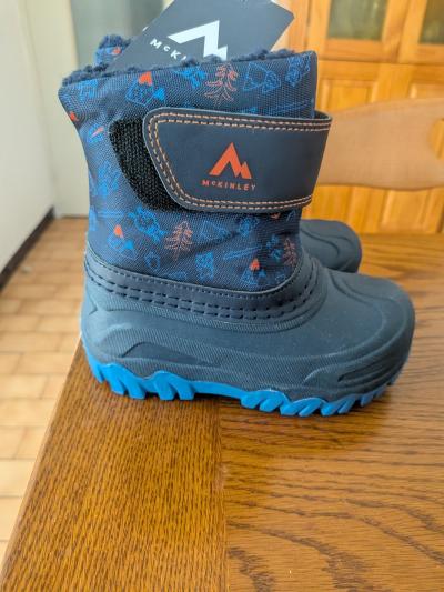 bottes de ski enfant taille 26-27 �tat neuf jamais port�