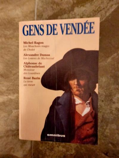 GENS DE VENDEE , col omnibus  1191 pages en BE