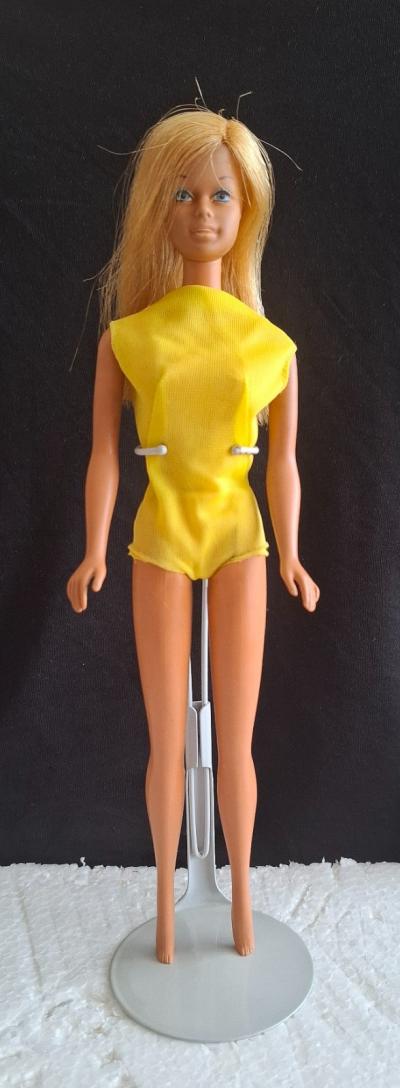 Poup�e mannequin Barbie de collection vintage Malibu 1972 blonde