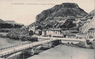 38 GRENOBLE PONT DE FRANCE ET CASQUE DE NERON