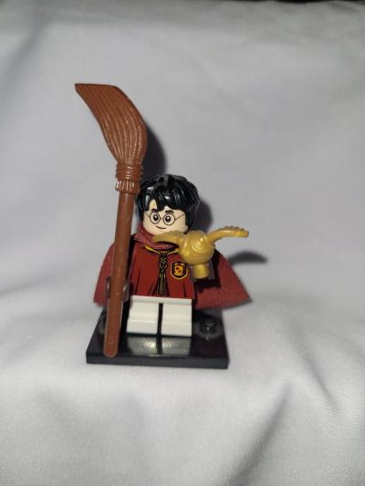 LEGO �   Harry Potter     Set 75956   Harry Potter Dark Red Quidditch (hp138)