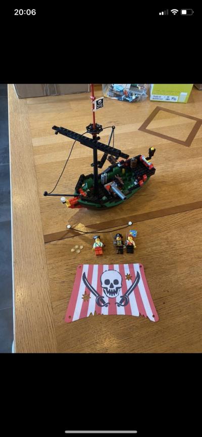 lego 6250 Bateau Pirate