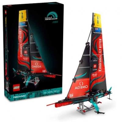 LEGO� Technic  42174 Yacht Emirates Team New Zealand AC75