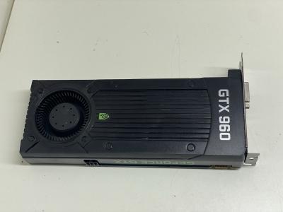 Carte graphique Nvidia La GeForce GTX 960 2Go   Tr�s Bon �tat