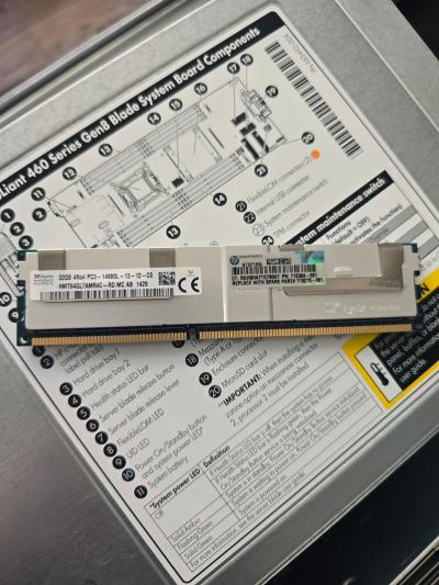 RAM Barrette de DDR3 32Gb ECC 14900L