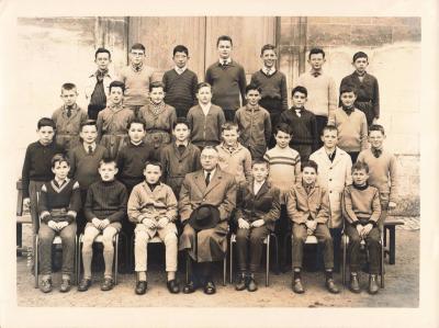 ANCIENNE PHOTOGRAPHIE DE CLASSE LYC�E JEUNES GARCONS