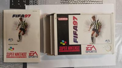 Jeu SNES Super Nintendo   FIFA 97   Boite   Notice   Bon �tat !!!
