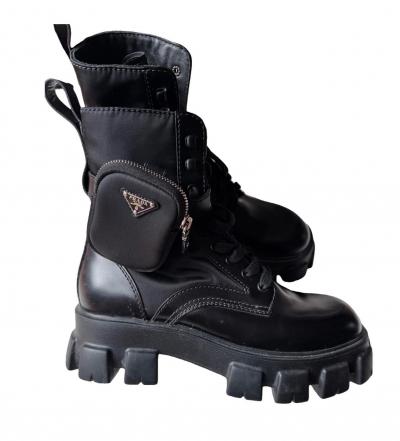 Prada Bottes monolith boots poutch neuf avec emballage 43 1-2