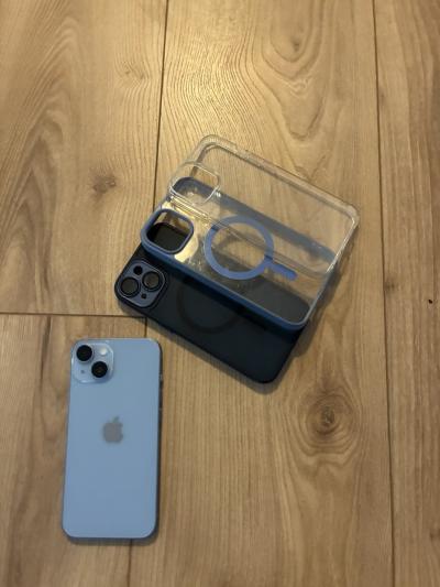 iPhone 14 128 Go   �tat comme neuf   Batterie 86%   3 coques