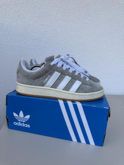 Adidas campus 00s grises taille 42 en tr�s bon �tat