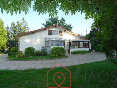 Propriete+aubigny-sur-nere+168+m%26sup2%3B+7+pi%26egrave%3Bces