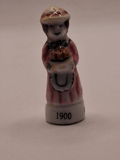 F�ves Santon Mari� 1900.
