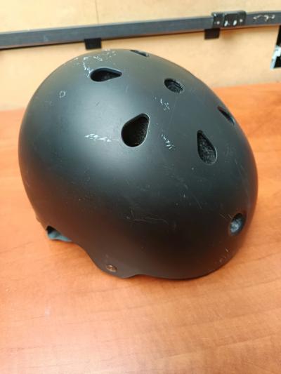 Casque de skate-roller Oxelo noir taille 55 58 cm