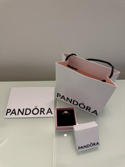 Pandora   Bague c ur sur�lev� scintillant or rose