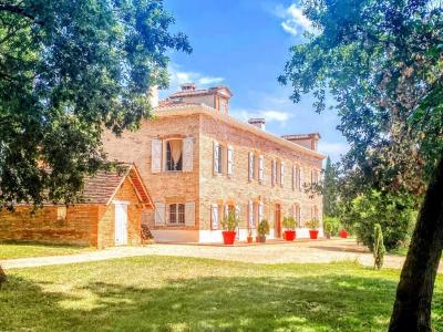 Maison+castelnau-montratier+560+m%26sup2%3B+13+pi%26egrave%3Bces