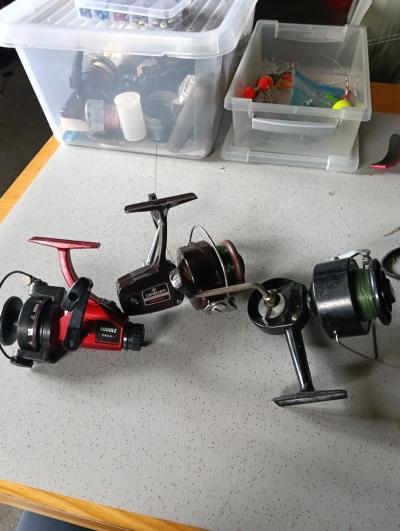 lot de 3 anciens moulinets peche