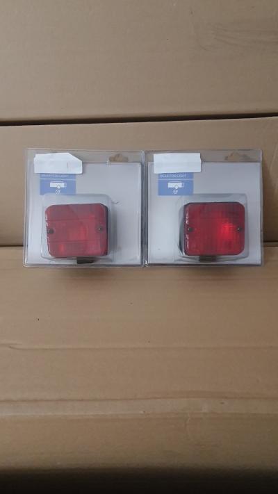 Lot de 2 feux antibrouillard arri�re remorque-caravane neufs