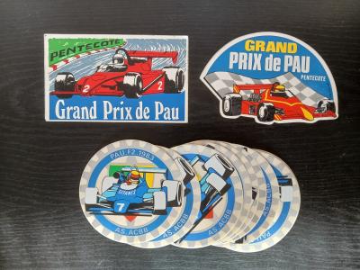 Lot de 14 autocollants Grand Prix de Pau vintages des ann�es '80 rares