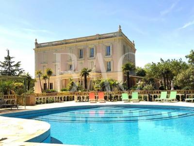 Propriete+agde+1400+m%26sup2%3B+20+pi%26egrave%3Bces