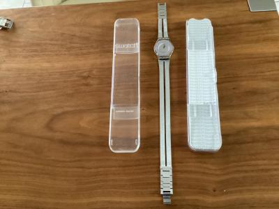 Montre Swatch SFK139B bracelet m�tal � enrouler Full set bo�te Jamais Port�e