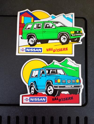 NISSAN Val d'isere Lot de 2 autocollants