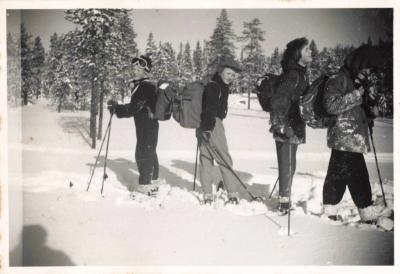 ANCIENNE PHOTOGRAPHIE ENFANTS SORTIE A LA NEIGE SKI RANDONNEE
