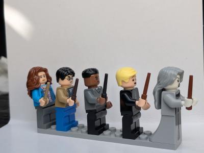 Lot 5 Figurines LEGO Harry Potter   Narcissa Malefoy, Harry, Hermione   Baguette