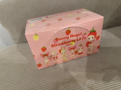 Sonny Angel Strawberry Love Series   Box of 6 sealed