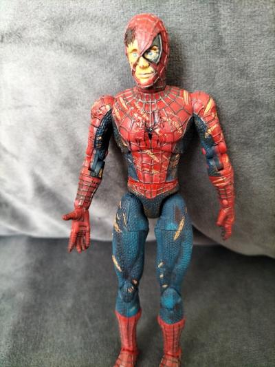 FIGURINE Spiderman Battle Ravaged Marvel Toy Biz 2002