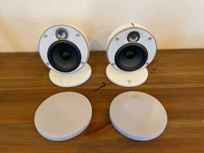 Focal dome blanche paire enceinte home cin�ma - hi fi
