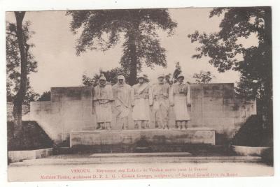 CPA 55   VERDUN : MONUMENT AUX MORTS (MEUSE) GUERRE 1914 18   MILITARIA   WW1