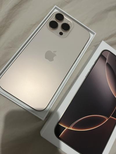 iPhone 16 Pro Max 256g �tat Neuf