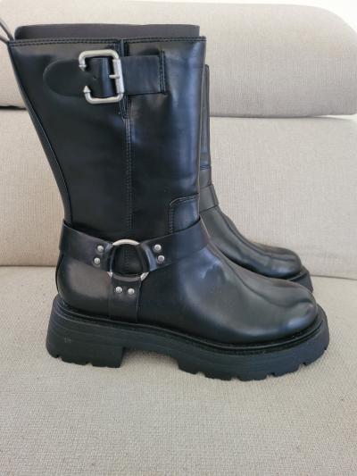 Bottes noires  Tamaris Pointure 38