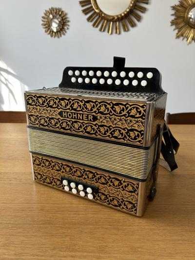 ACCORD�ON DIATONIQUE HOHNER 2915 INSTRUMENT DE MUSIQUE