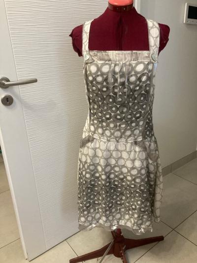 robe blanche impression cercles gris voile bi mati�re � bretelles T38-40