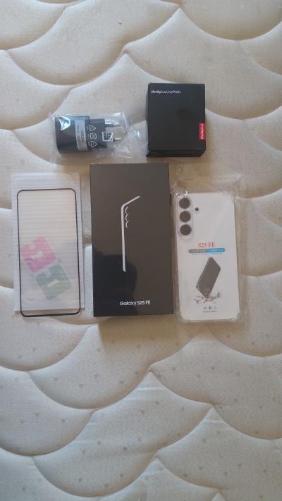 Samsung Galaxy S25 FE 128 Go Double Sim Neuf Boite Scell� Samsung