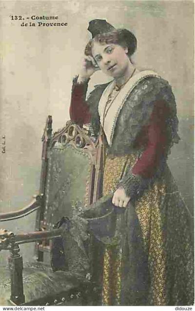 Carte Postale Ancienne   13   Bouches du Rhone   Costume de Provence   Anim�e