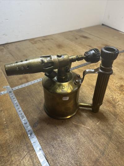 N� 45 OLD TOOL, outil ancien, Vielle lampe � souder Sievert APM Stockholm  Handy