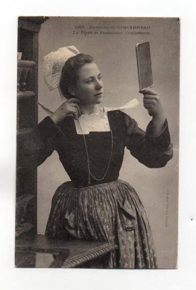 Concarneau   Cartolina Costume Fouesnant (A4604) Bianco Nero