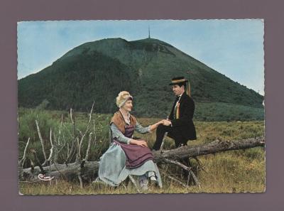 Carte Postale Folklore Costume   Auvernha Dansaira   Clermont Ferrand (C6460)